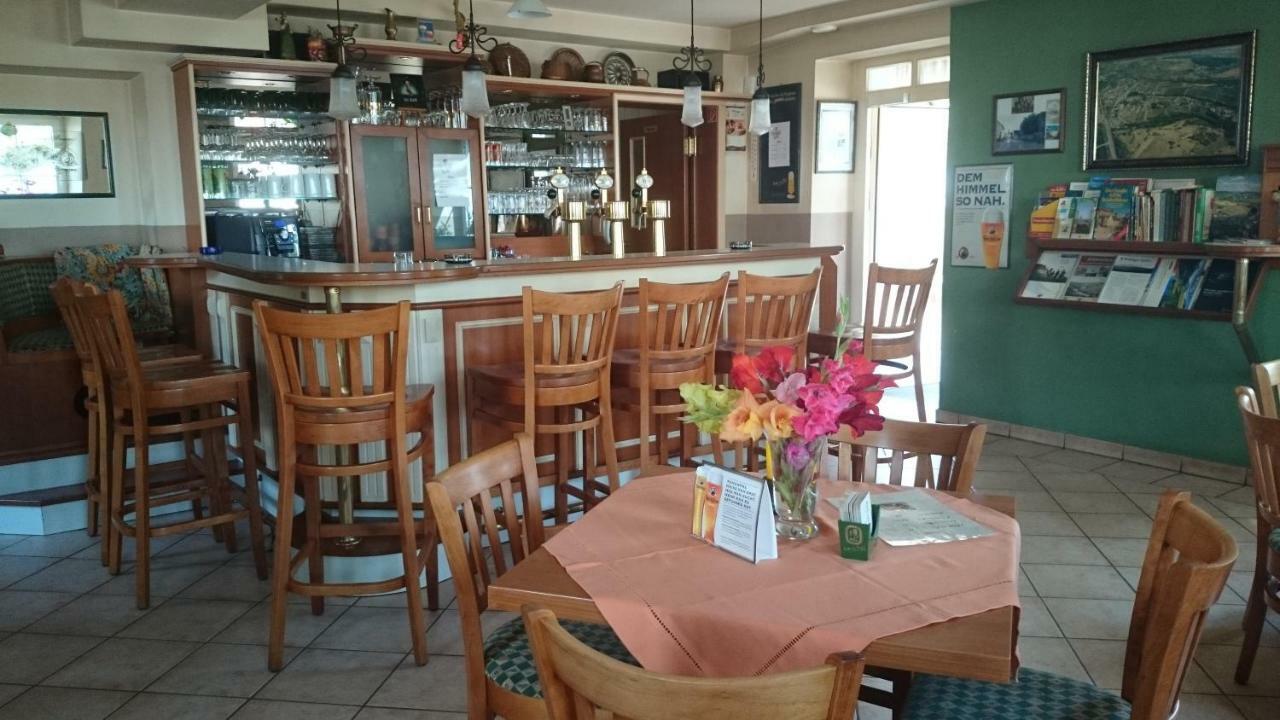 Gasthaus - Kratz Wiltingen Buitenkant foto