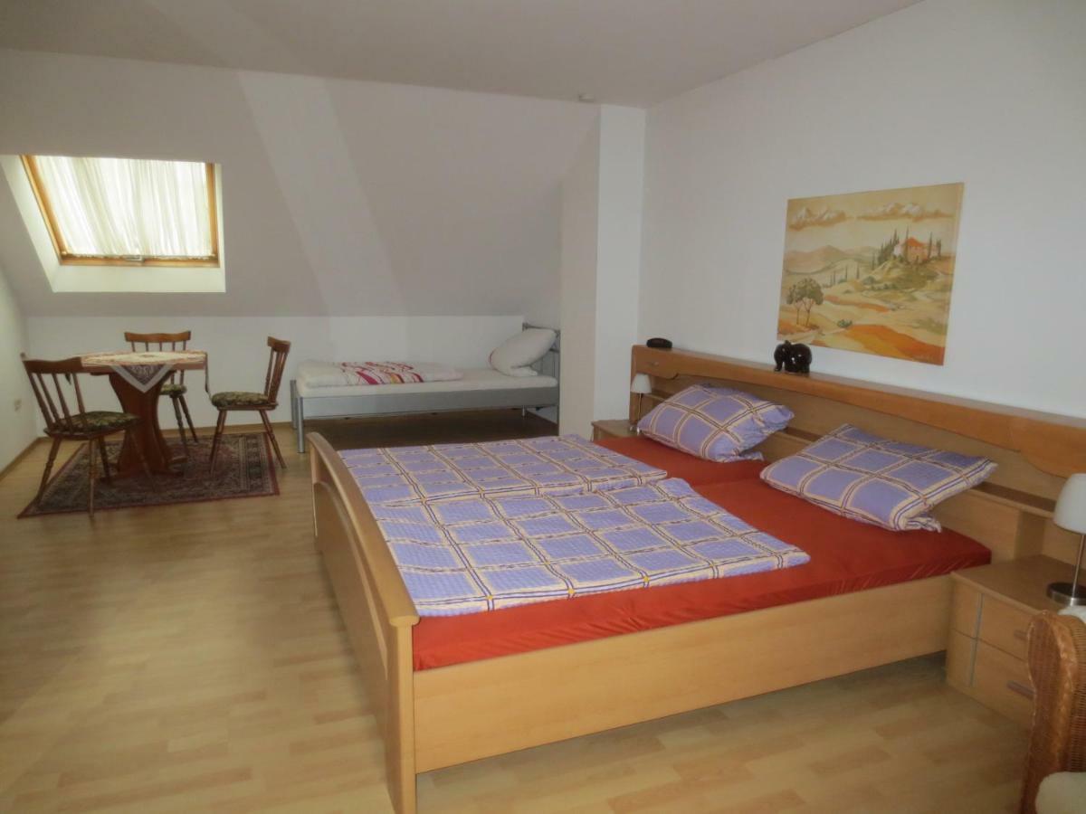 Gasthaus - Kratz Wiltingen Buitenkant foto